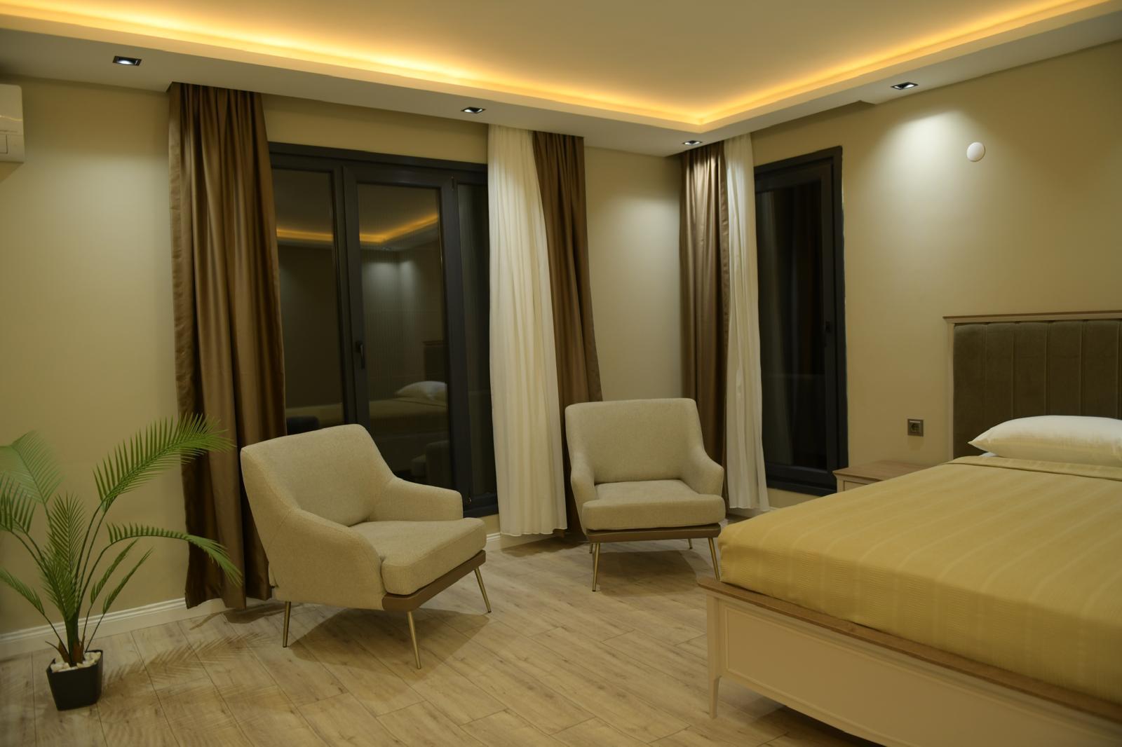 ARAKLI HÜRRİYET MAHALLESİNDE HAVUZLU LÜKS SATILIK VİLLALAR